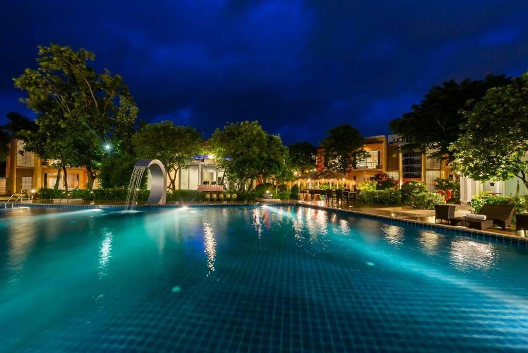 Bangkok.Grand.Resort Bang Bo Extérieur photo