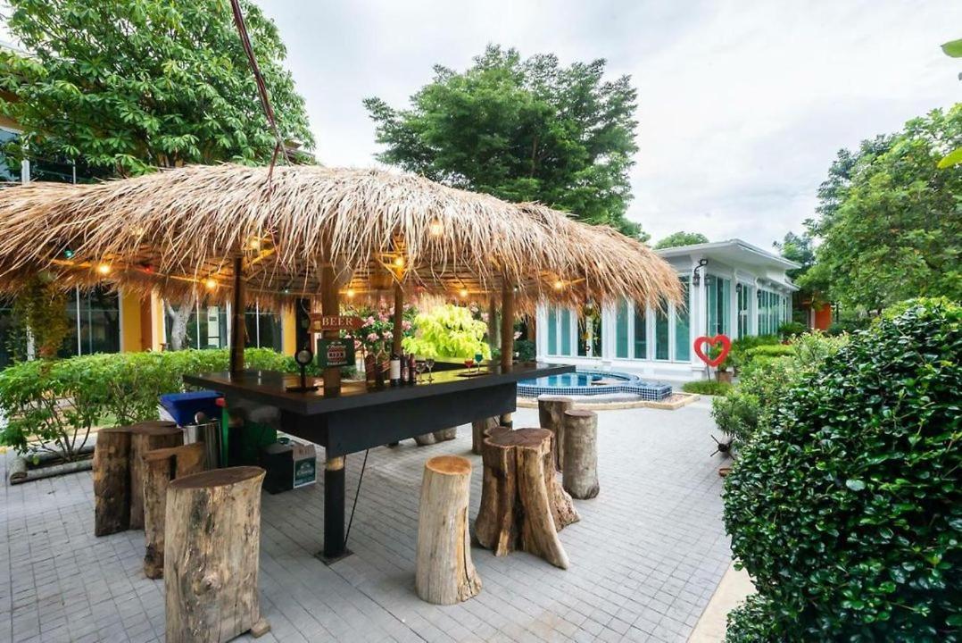 Bangkok.Grand.Resort Bang Bo Extérieur photo